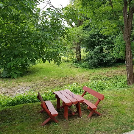 Muskátli Apartman Apartamento Parád